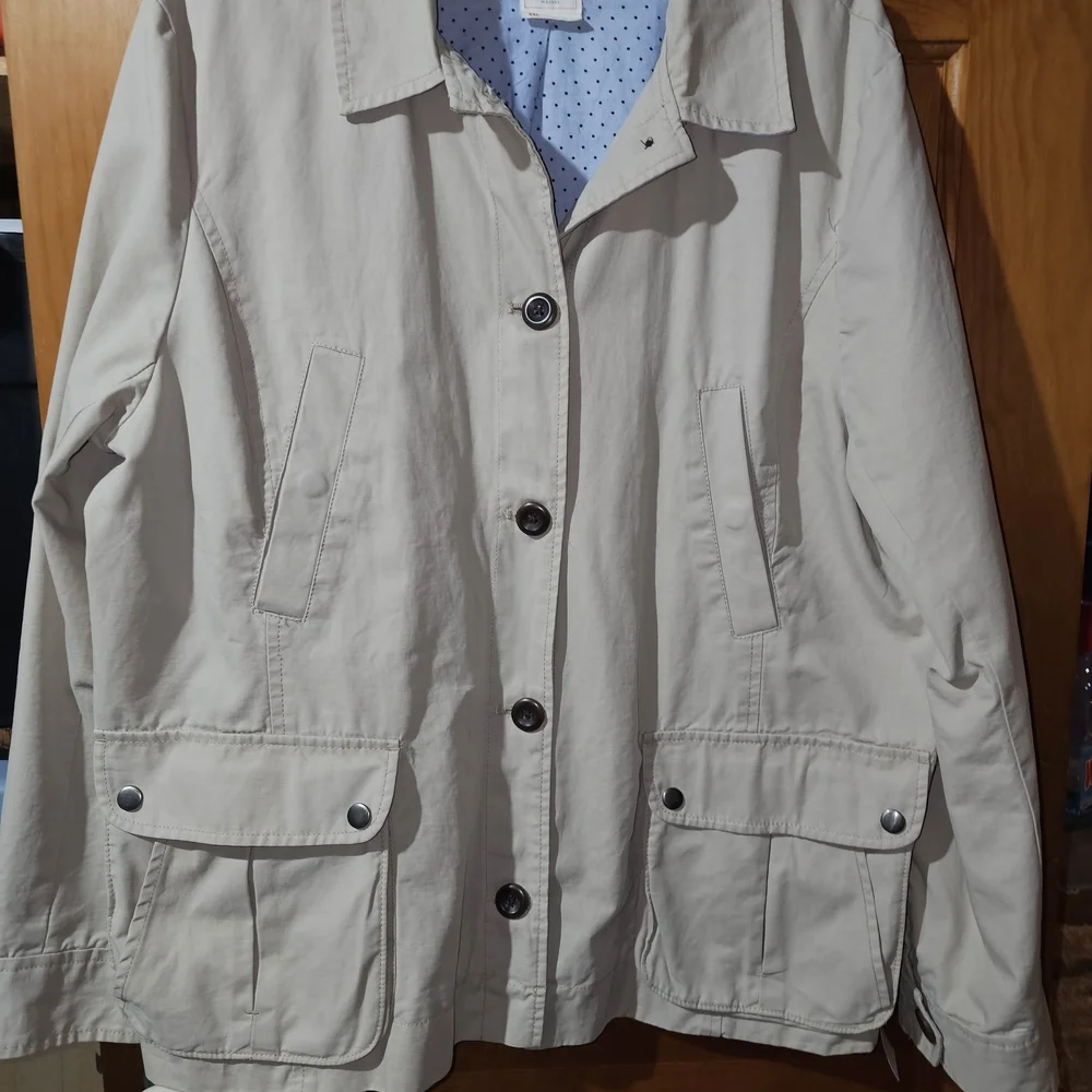 GAP Cream Button-Up‎ Jacket